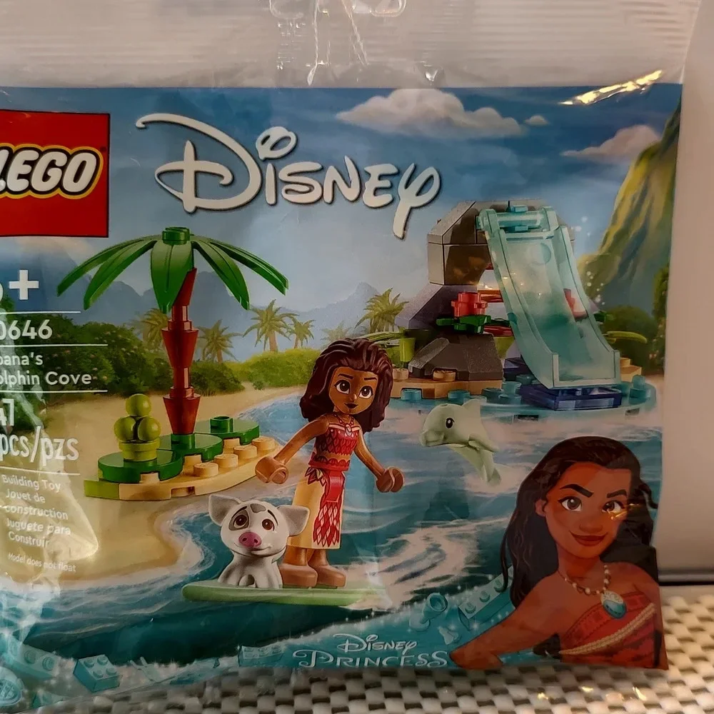 LEGO Disney 30646 Moana's Dolphin Cove
